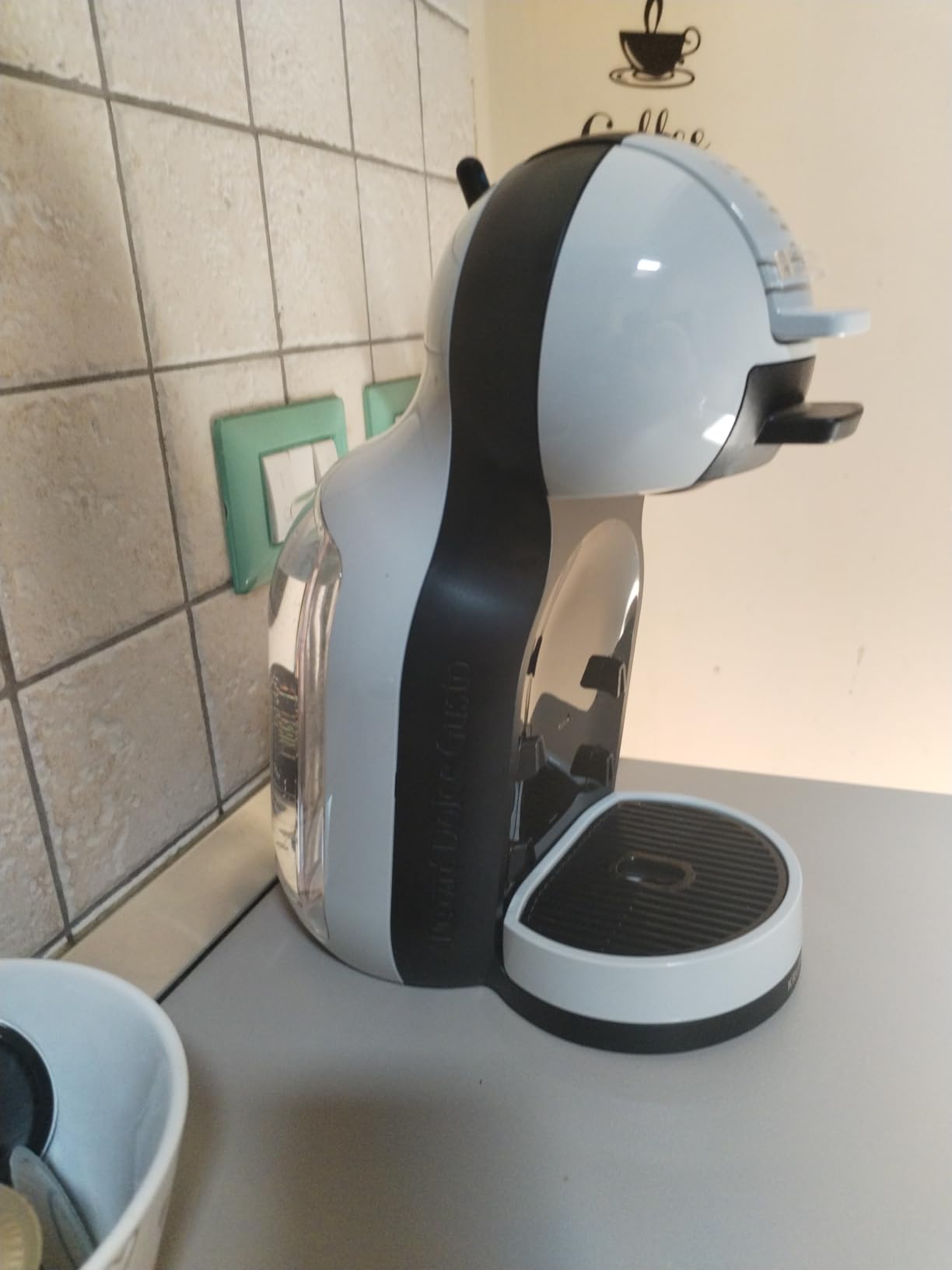 NESCAFÉ Dolce Gusto Mini Me macchina da caffè automatica grigio e nero