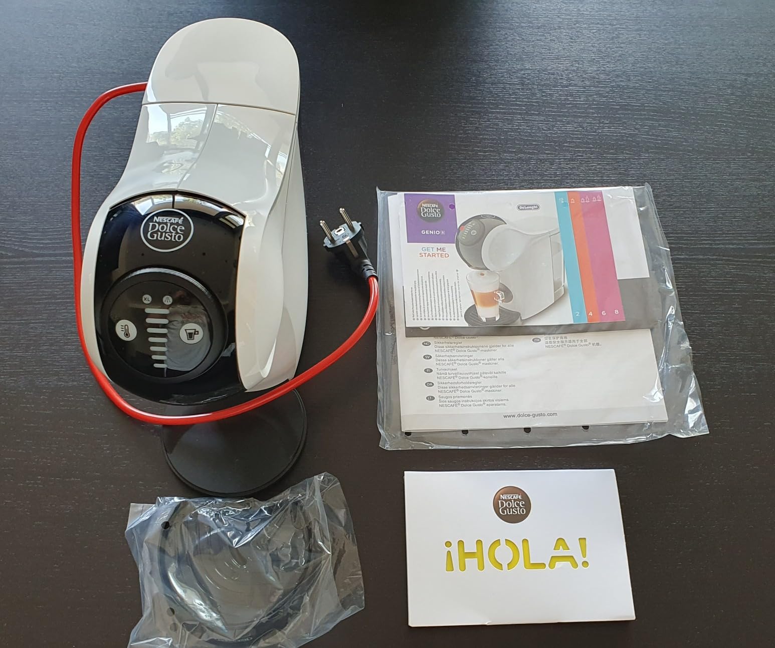 NESCAFÉ Dolce Gusto Genio S macchina da caffè bianca