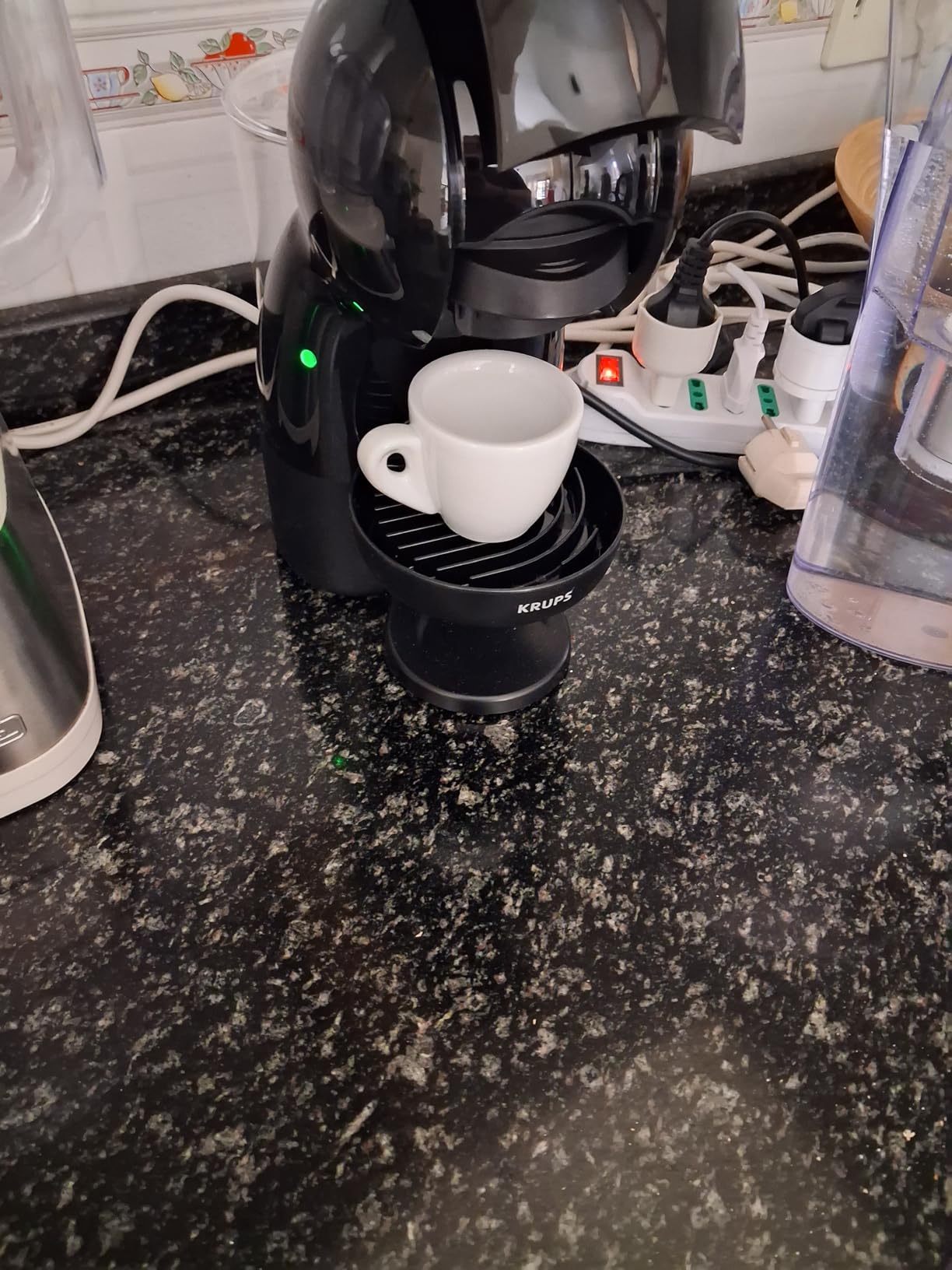 NESCAFÉ Dolce Gusto Krups Piccolo XS macchina caffè capsule grigio e nero
