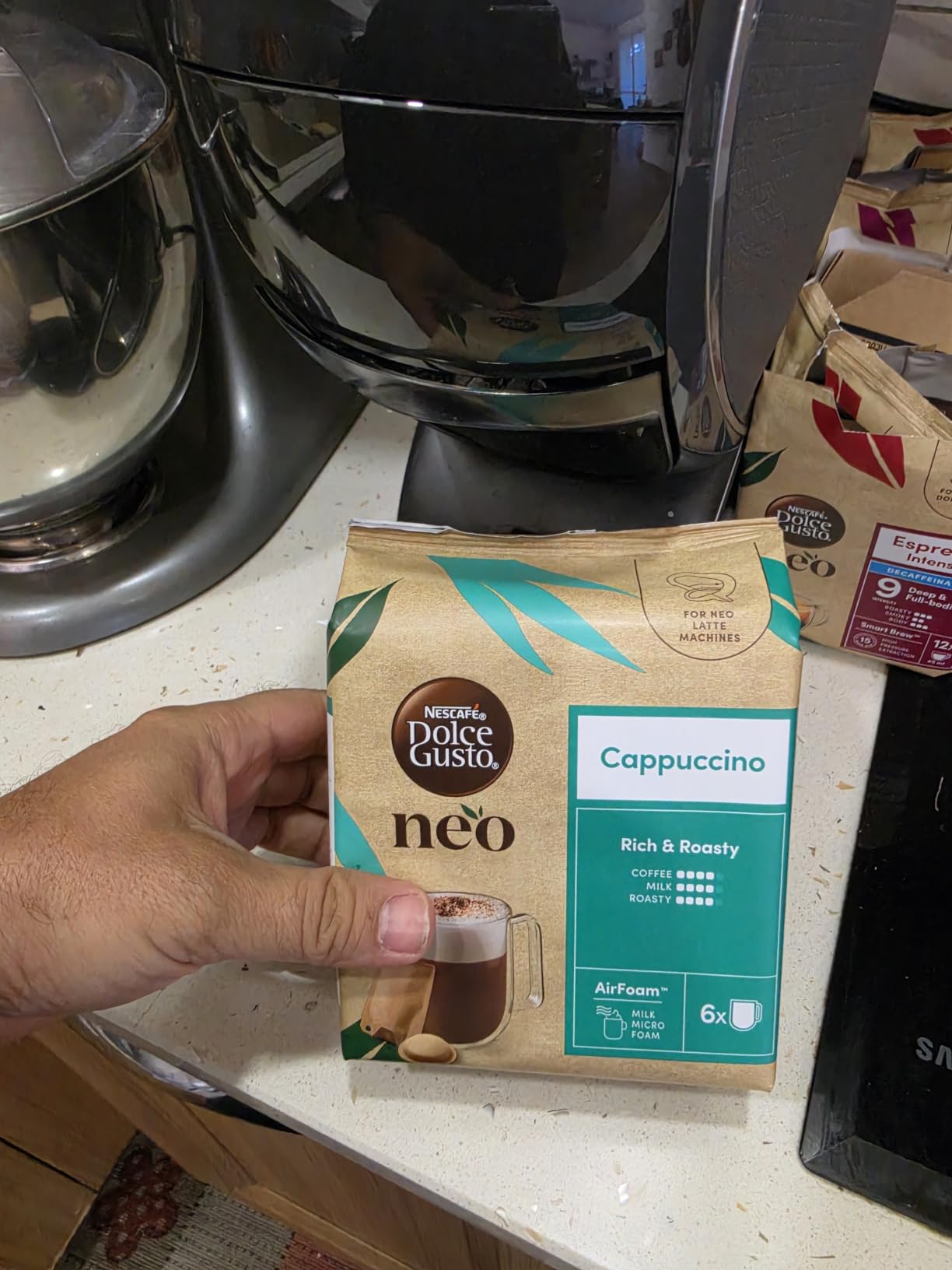 NESCAFÉ Dolce Gusto NEO Cappuccino capsule 6 pezzi e 6 bustine latte