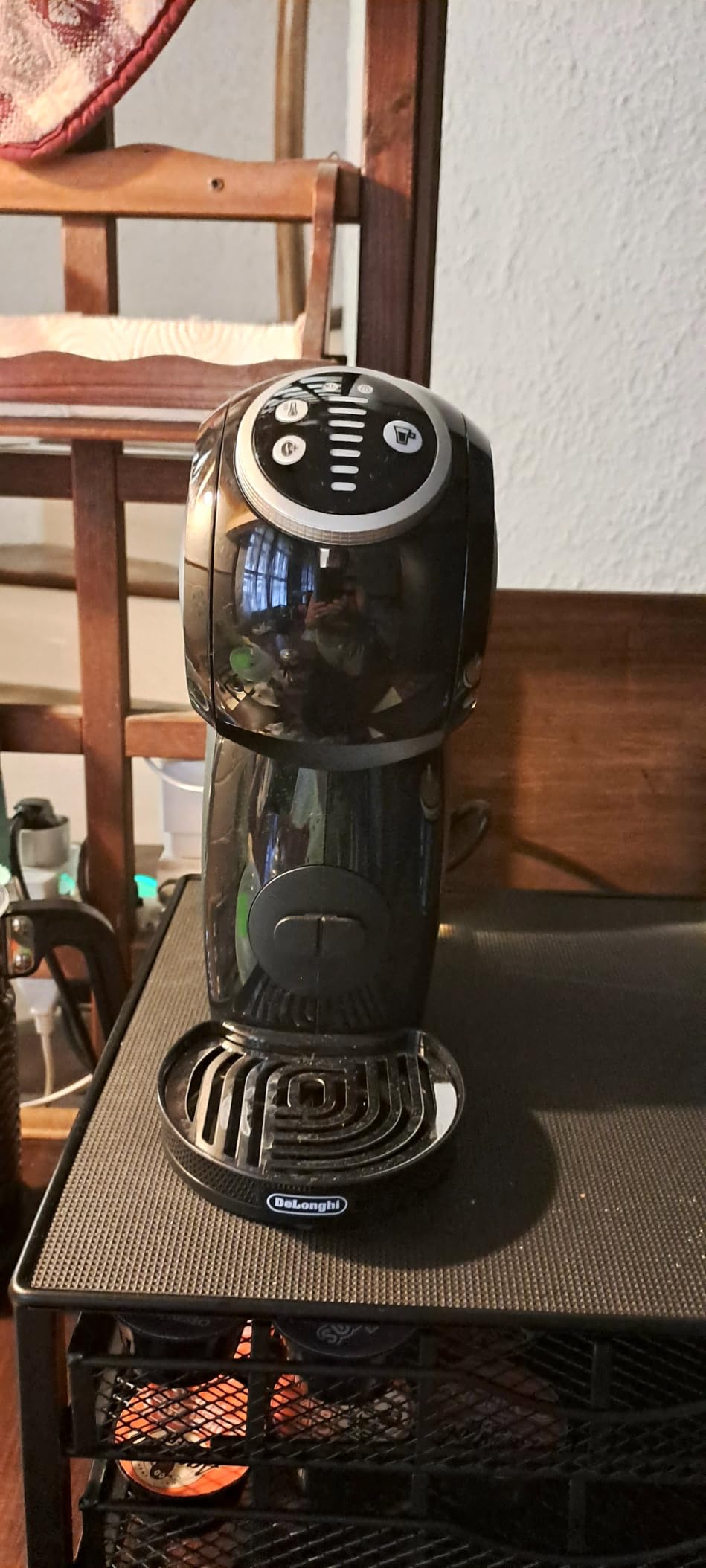 NESCAFÉ Dolce Gusto Genio S Plus De'Longhi macchina da caffè con 32 capsule