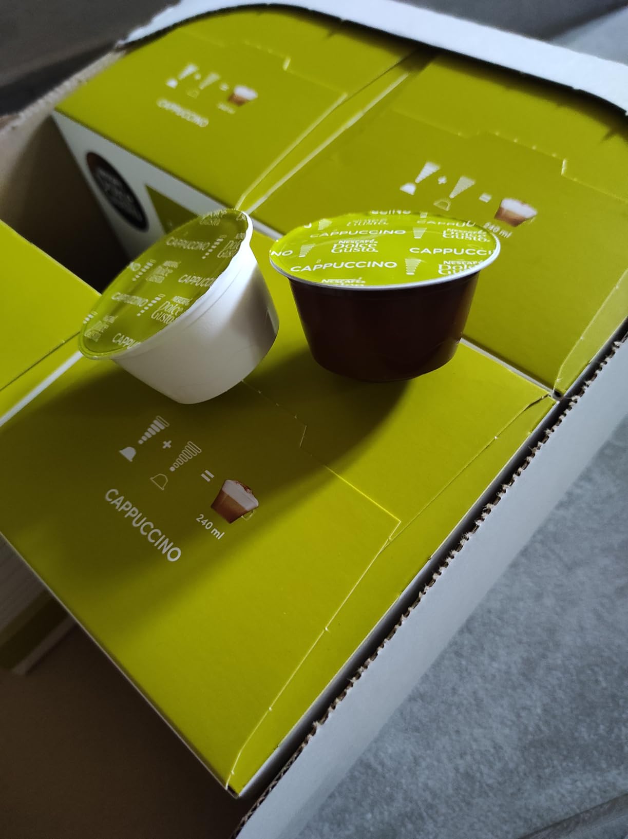 NESCAFÉ Dolce Gusto Cappuccino capsule caffè e latte 96 pezzi senza glutine