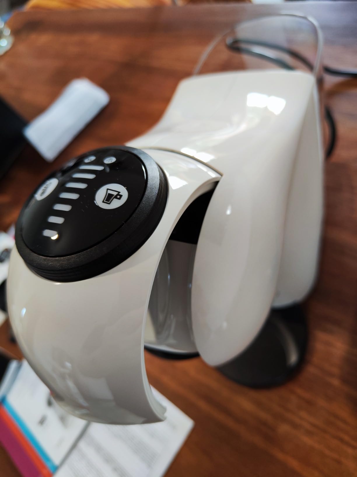 NESCAFÉ Dolce Gusto Krups Genio S macchina caffè bianca 0,8 l Hot&Cold