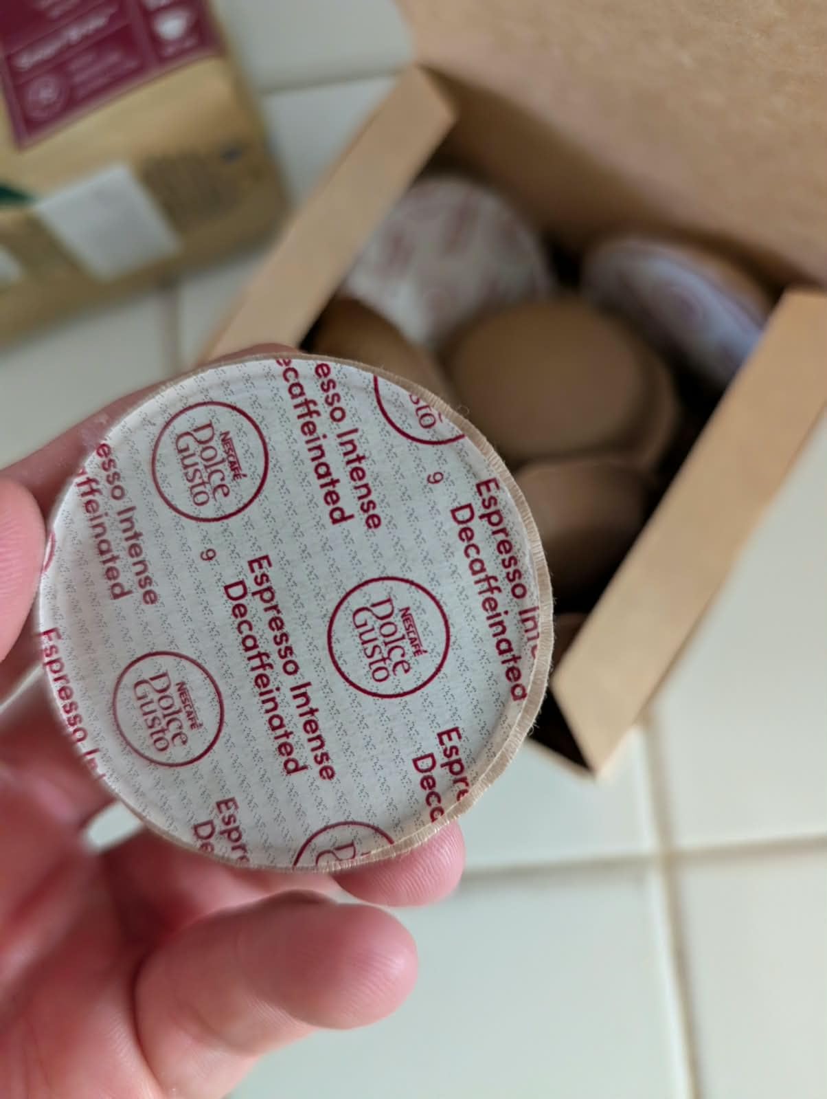 NESCAFÉ Dolce Gusto NEO Espresso Intenso Decaffeinato capsule 12 pezzi