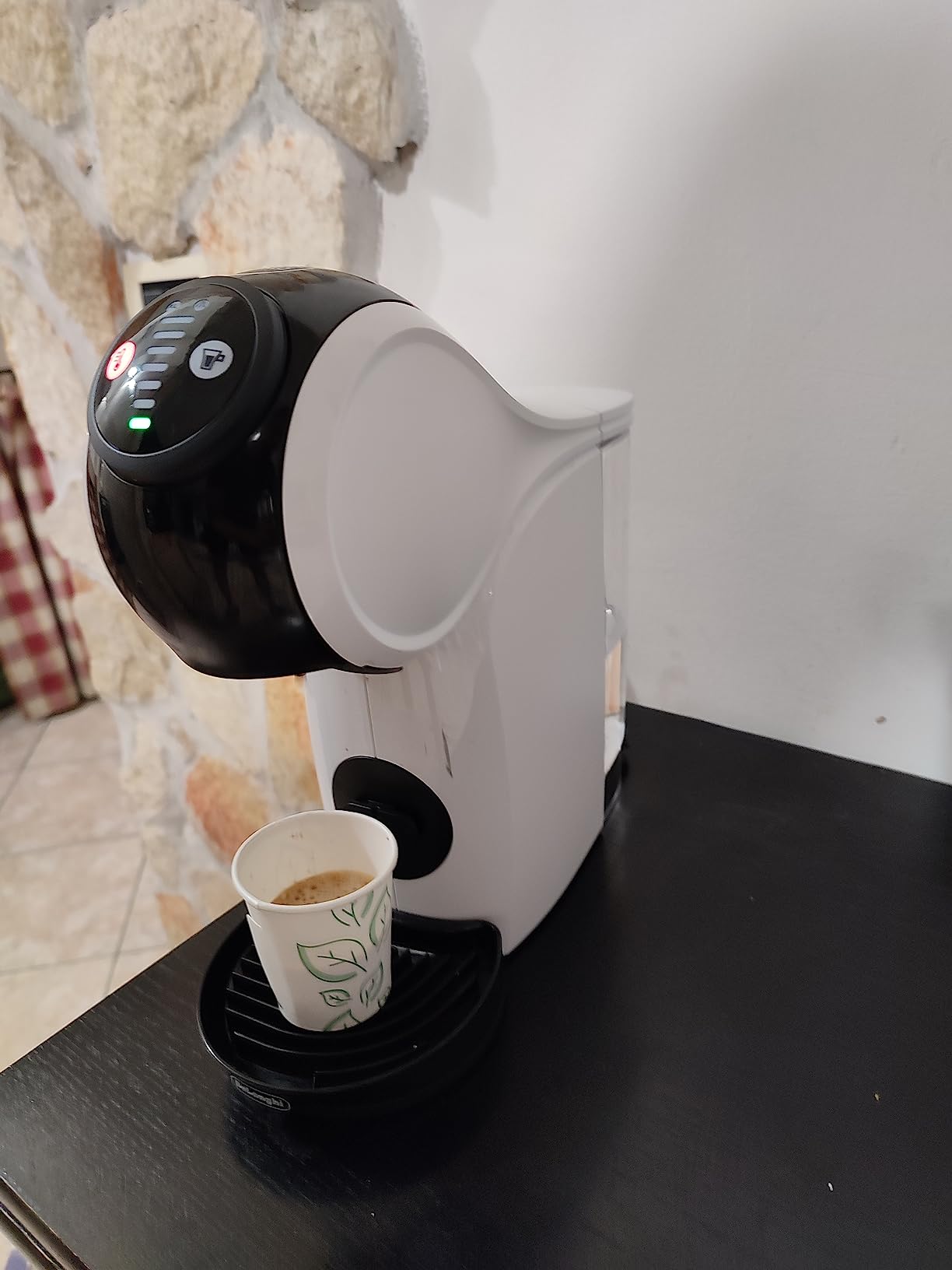 NESCAFÉ Dolce Gusto Genio S macchina da caffè bianca