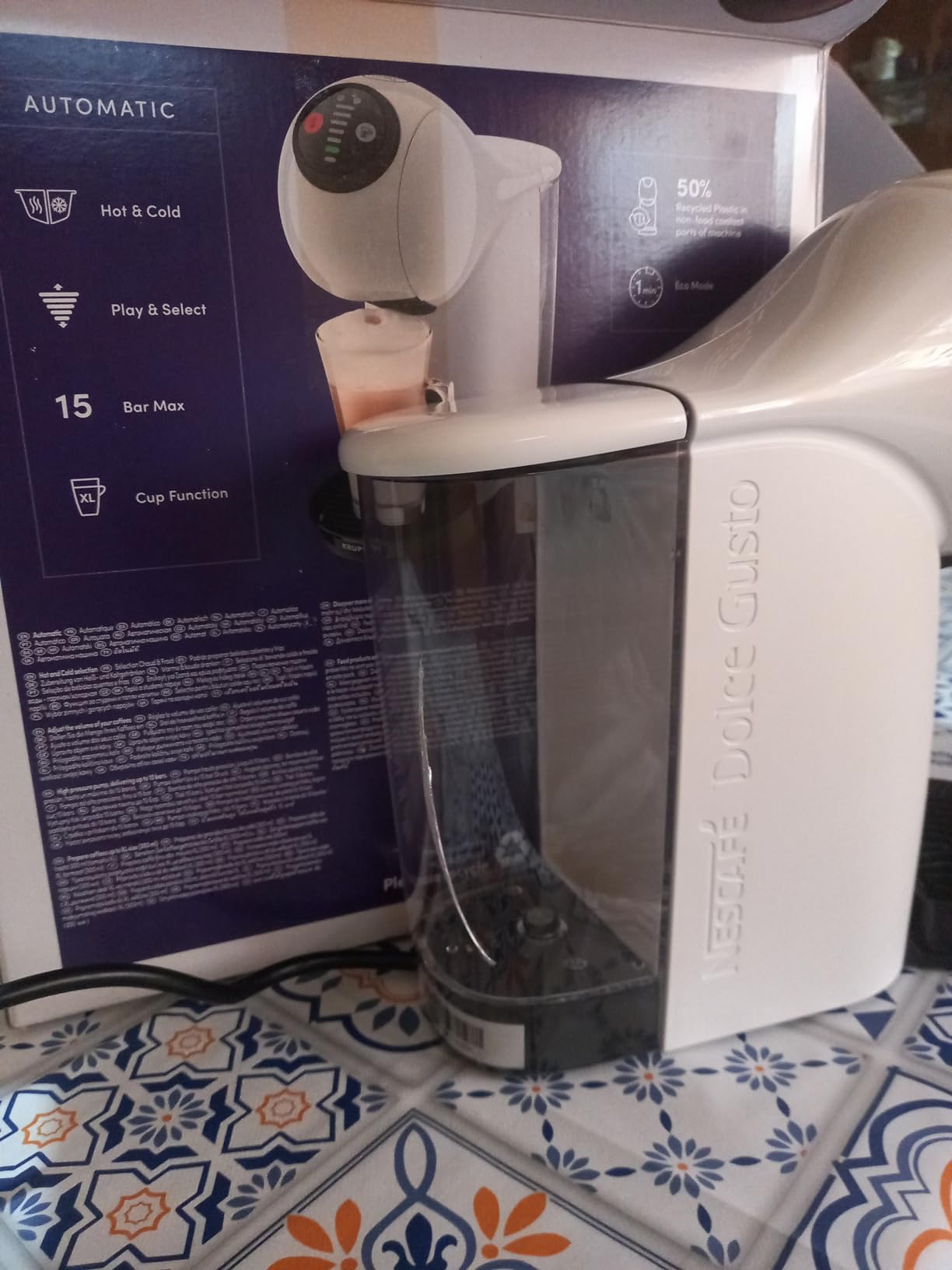 NESCAFÉ Dolce Gusto Krups Genio S macchina caffè bianca 0,8 l Hot&Cold