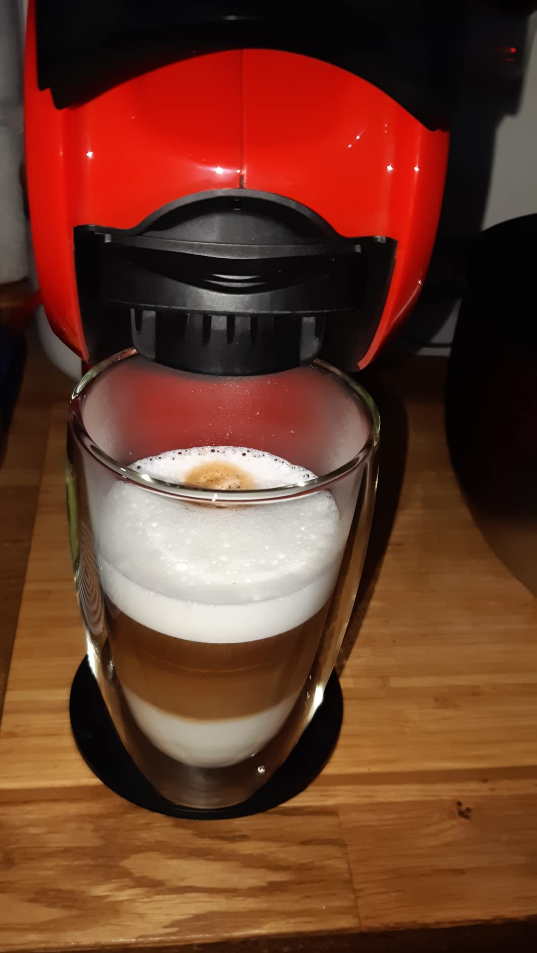 NESCAFÉ Dolce Gusto Macchine per capsule Genio S Plus macchina caffè rossa